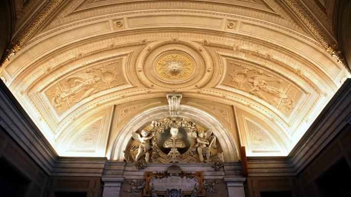 Ватикан: У Папы Римского началась двусторонняя пневмония