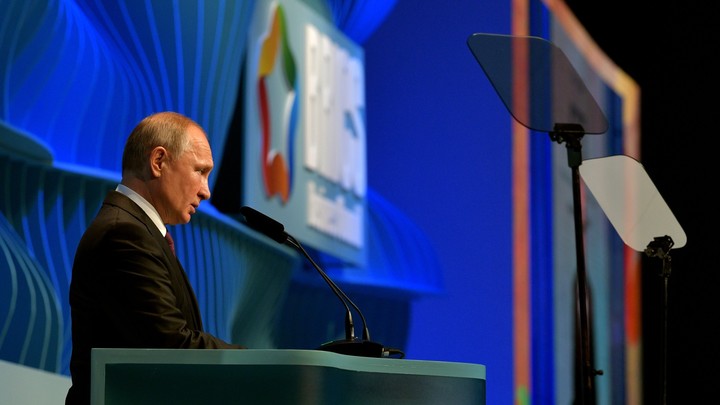 Не судиться надо, а работать: Путин поставил условие Киеву по цене за газ