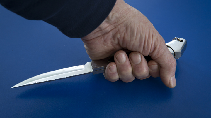 Не поделили имущество: В Анапе мужчина пытался зарезать бывшую жену