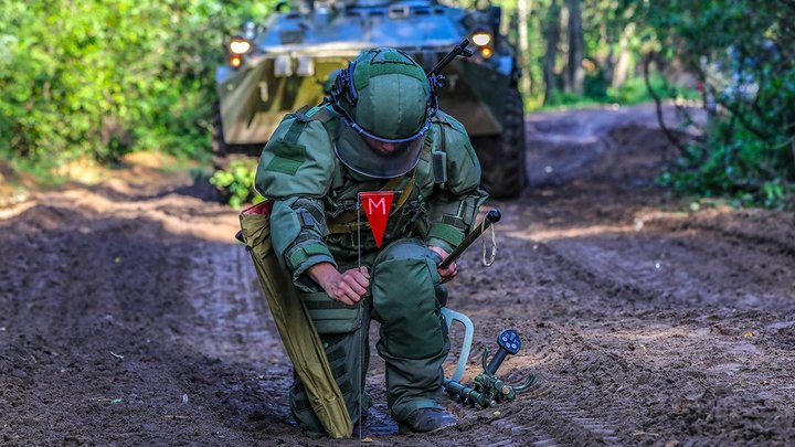 В Казахстан прибыли для проведения совместных сборов сапёры из России и Белоруссии