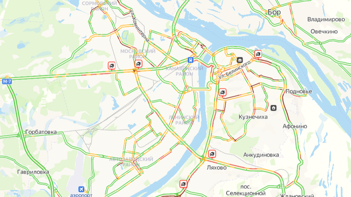 6 ДТП и девятибалльные пробки: нижегородцы вновь могут опоздать на работу