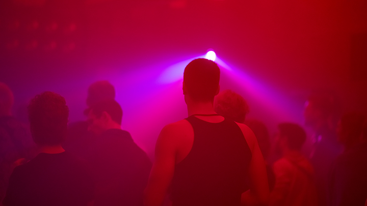 Не признаёт мову и отрывается в клубах: Сын Сырского преподал украинцам мастер-класс из Сиднея