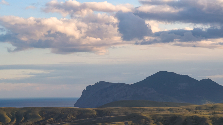 Не выдержал грузовика с морковкой: Появились детали обрушения моста в Крыму