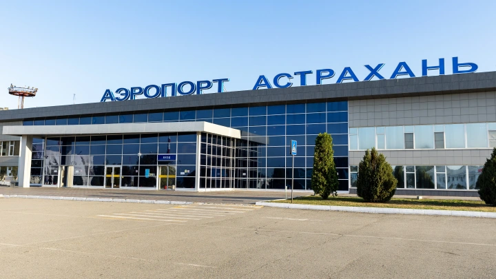 Самолёт, летевший из Стамбула в Москву, вынужденно приземлился в Астрахани