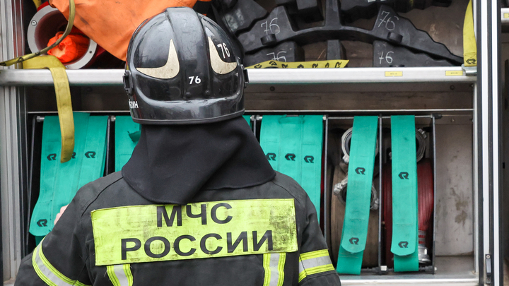 Кроссовер вспыхнул прямо на ходу в Москве. Что стало с пассажирами?