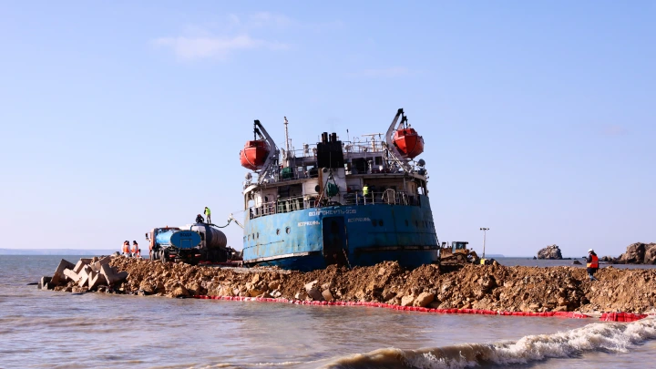 Демонтировать корму танкера Волгонефть-239 планируют раньше срока