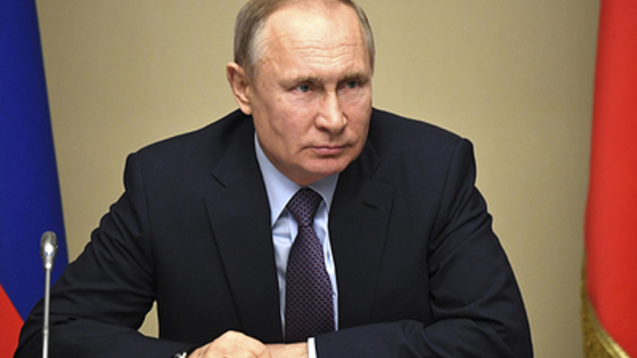 Путин перечислил влияющие на экономику России проблемы