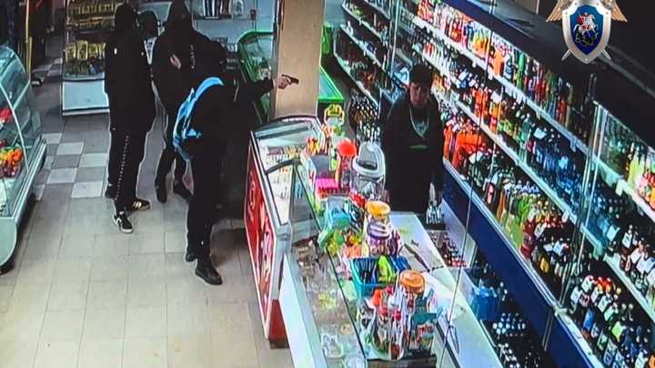 Школьники ограбили магазин с хот-догами и мороженым под Новосибирском
