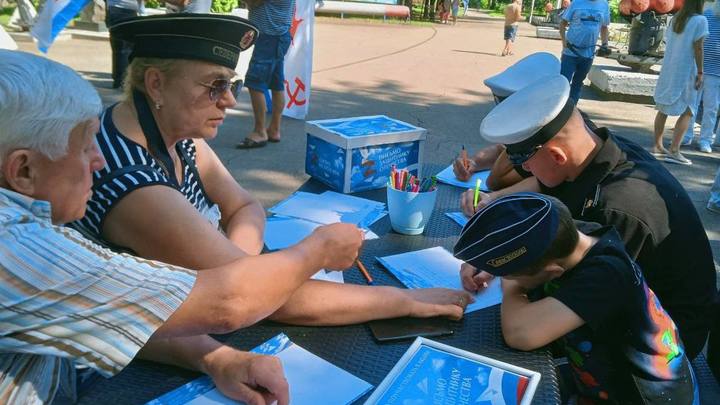 Каждые выходные в парках Краснодара можно написать и отправить письмо защитнику Отечества