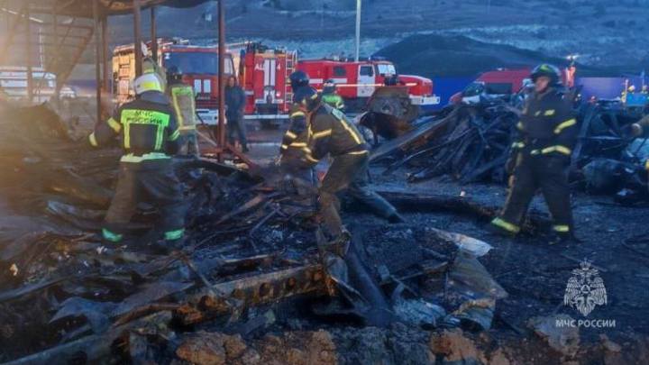 Восемь человек погибли при пожаре в бытовках под Севастополем