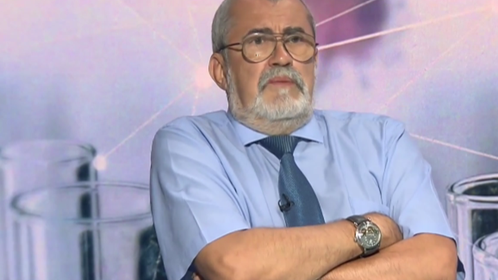 Миф о безвредности вакцин решительно разрушил русский профессор: Это враньё