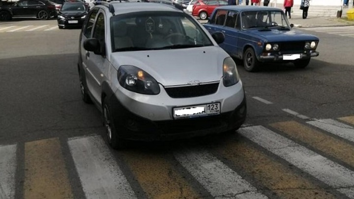 В Темрюке 16-летнюю девушку сбили на пешеходном переходе