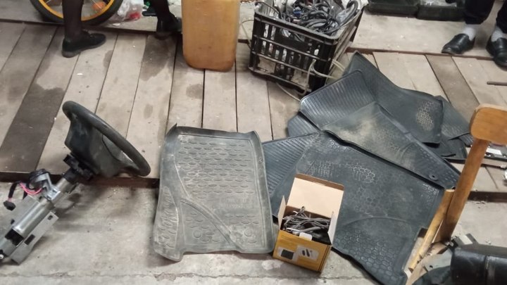 Челябинские полицейские задержали серийного автоугонщика при перегоне краденой машины