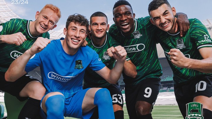 Футболки размером с Колизей: Краснодар представил комплекты формы при помощи виртуальной графики