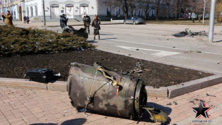 Военкор сообщил, откуда прилетели Точки-У по Изюму. До центра города долетела одна из трёх