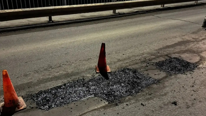 В Арахнгельске ночью подлечили Северодвинский мост