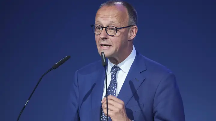 Это будет шоу и он должен его получить: Мерц раскрыл детали визита к Трампу