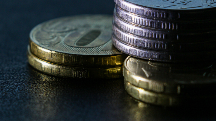 Выплаты семьям по 10 тысяч рублей: Путин подписал указ