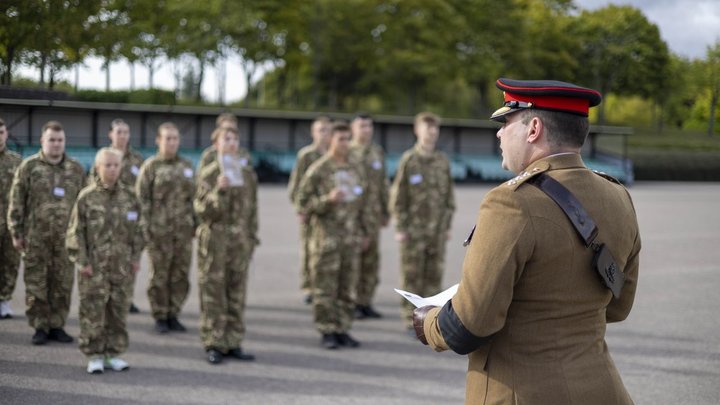 Беда пришла в британскую армию после начала СВО. Генералы уже волнуются