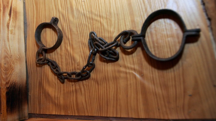 Никаких 20 лет рабства не было? Полиция Казахстана допросила мужчину с видео