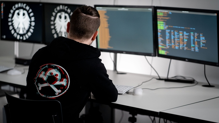 США хотят развязать кибервойну с Россией и Китаем. Американские хакеры готовят первую атаку