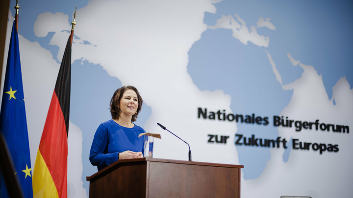 Испугавшаяся Путина глава МИД Германии передумала ссориться с Россией