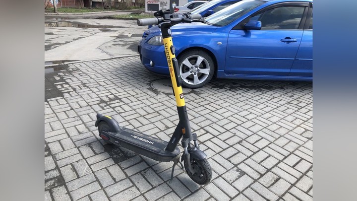 В Челябинске электросамокаты увозят на штрафстоянки