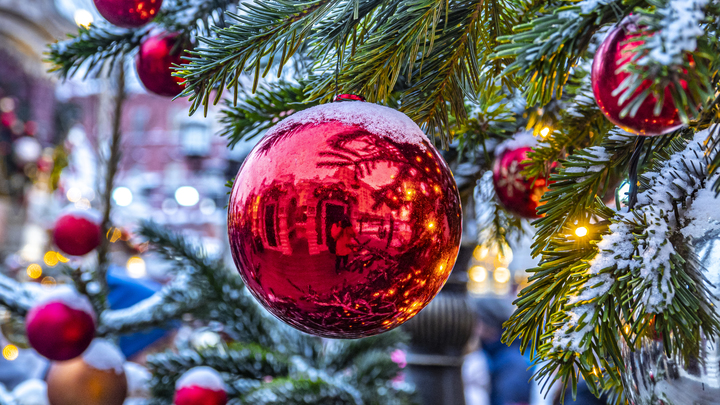 Мэр Калуги преподал урок патриотизма: Дед Мороз придёт к детям и мобилизованным