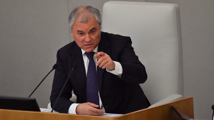 У нас есть общий враг: Володин одним фактом пресёк споры вокруг любимого философа Путина