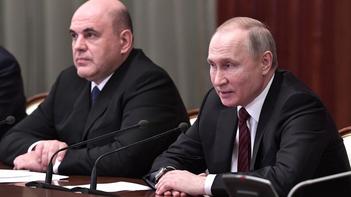 До выборов - 18 месяцев: Bloomberg за правительство Мишустина рассказало о целях русских министров