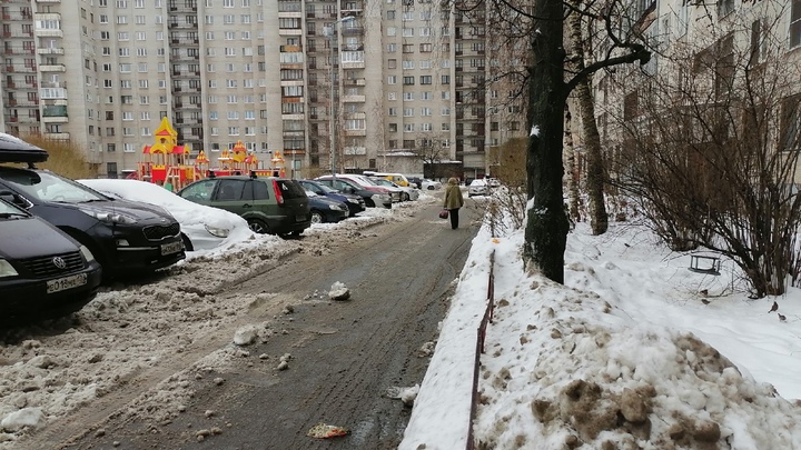 Ценник встал, расти некуда: Впервые с начала пандемии стоимость недвижимости в Петербурге упала