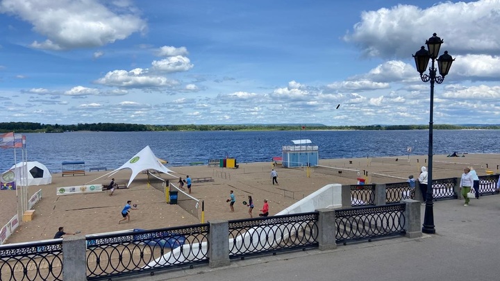 В Самарской области вода в Волге в июле прогрелась почти до 18 градусов