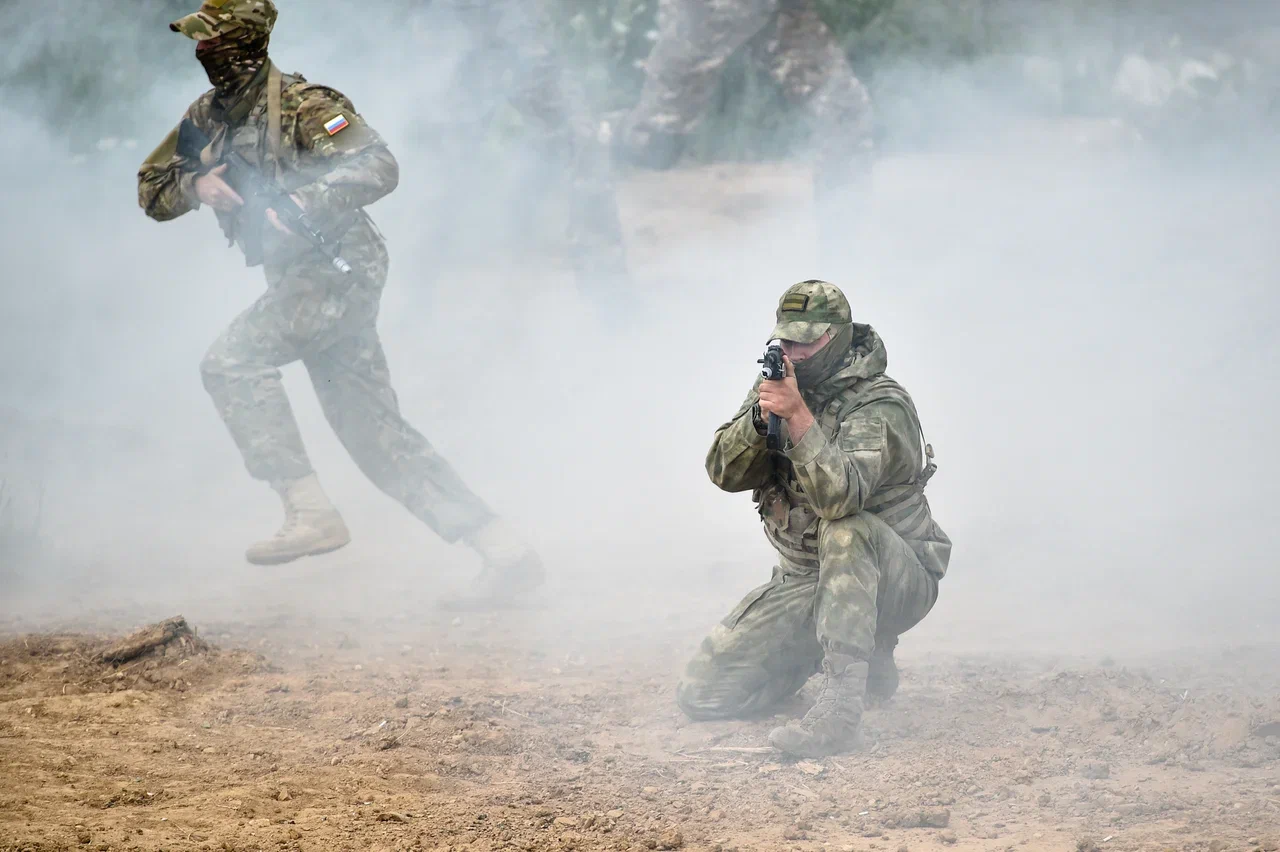 Военкор показал военную хитрость русских на передовой СВО: Два пикапа и быстрота