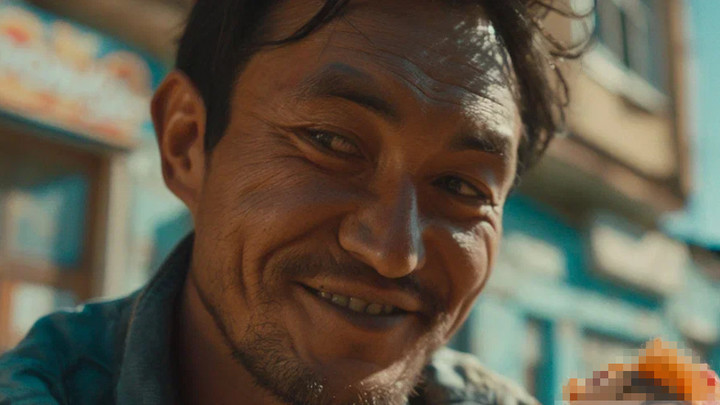 Нелегальный мигрант затащил москвичку в кусты и изнасиловал