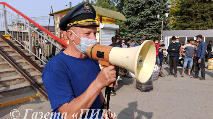 Из Ростовской области в Волгоградскую вывезли 600 мигрантов из Узбекистана