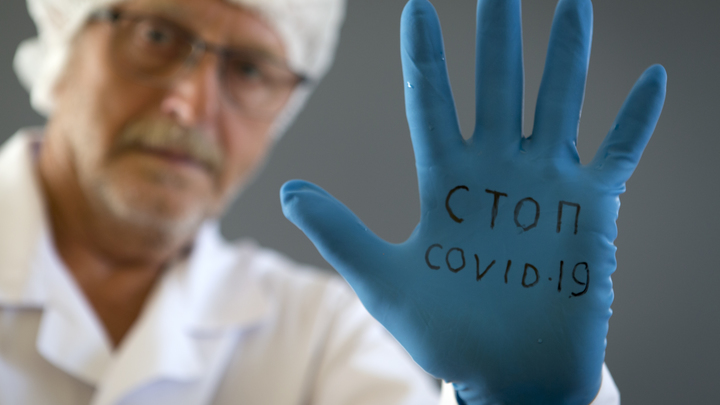 Стало известно, когда начнётся выпуск разработанной в Петербурге вакцины-ряженки от COVID