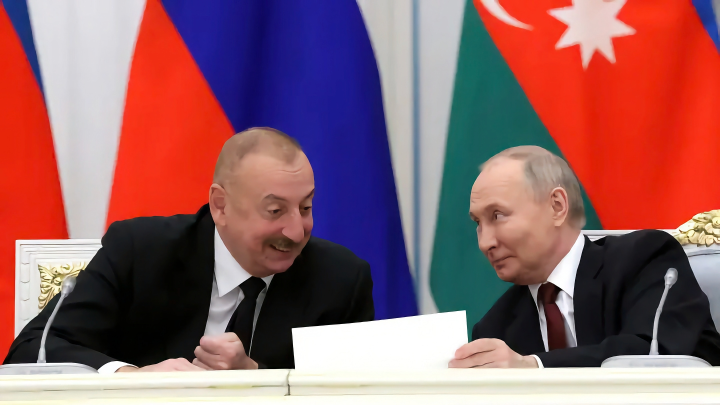 Срочный визит в Баку и разоблачительный подарок: Путин подал Алиеву особый сигнал