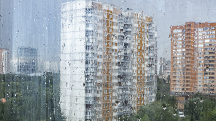 На Москву обрушился суперливень: Пятая часть месячной нормы осадков выпала за ночь