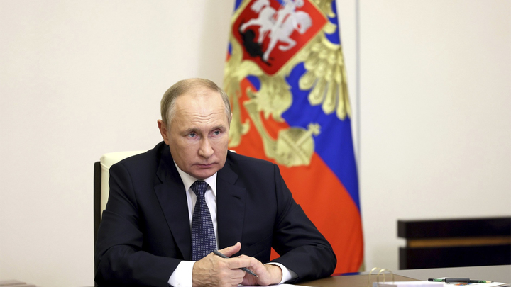 Путин призвал правительство повысить скорость и качество работы