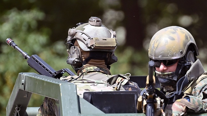 Бой за Сувалкский коридор. Почему следует ждать обострения? Михайлов объяснил по пунктам