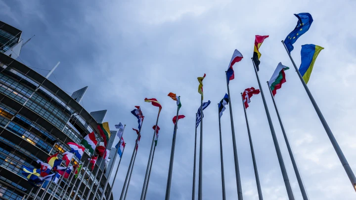 Очень хочется в ЕС: профильная комиссия парламента Армении одобрила закон о вступлении страны в объединение