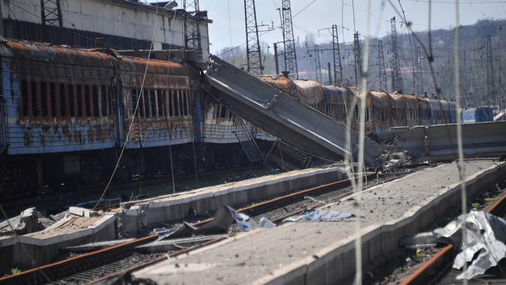 Русские Солнцепёки в центре Угледара: Появились кадры ударов по позициям ВСУ