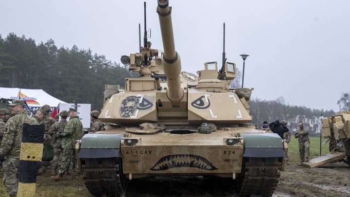 Позор Абрамсов слили в Сеть: Секретные документы о танках США попали в руки хакеров