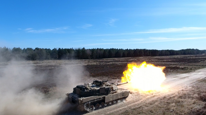 Бойцы русского спецназа сняли видео изнутри танка Abrams, подбитого под Авдеевкой
