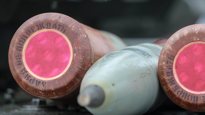 На Запорожье обнаружен схрон с боеприпасами на складе тракторной бригады