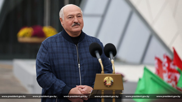 Лукашенко посоветовал выдвинуть Трампа на Нобелевскую премию