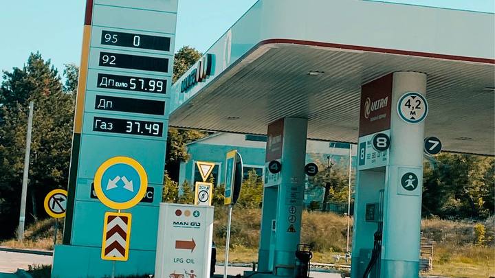 Мечты Украины об Евросоюзе вылились в дефицит бензина и стремительно растущие цены на топливо