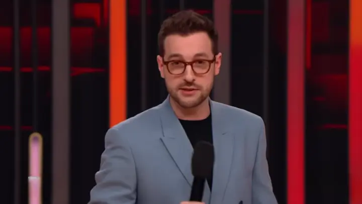 Резидент и ведущий Comedy Club Андрей Бебуришвили покинул шоу спустя 12 лет