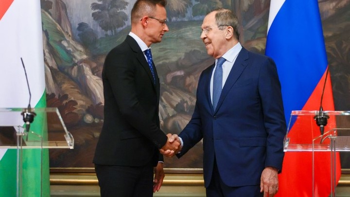 Венгрия: Нет смысла гнаться за новым пакетом санкций. Сийярто прозрел после встречи с Лавровым