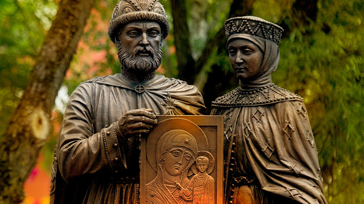 Куда пойти в День семьи, любви и верности